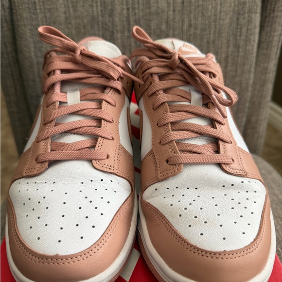 Nike Dunk Low Rose Whisper Size 10 - Picture 2 of 8